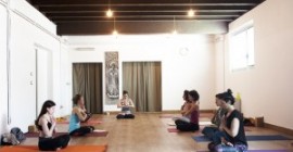 Ashtanga Vinyasa Yoga TT 2oo h - Yoga Alliance